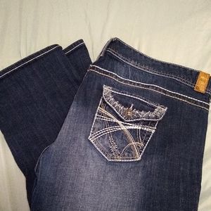 Maurice's capri jeans